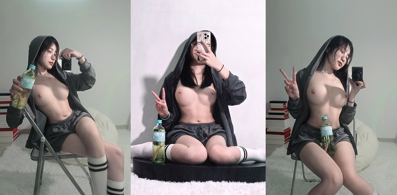 极品福利姬【高桥千凛】最新大尺度私拍合集，三点全露对镜扭臀撩骚，全方位展示极品美鲍